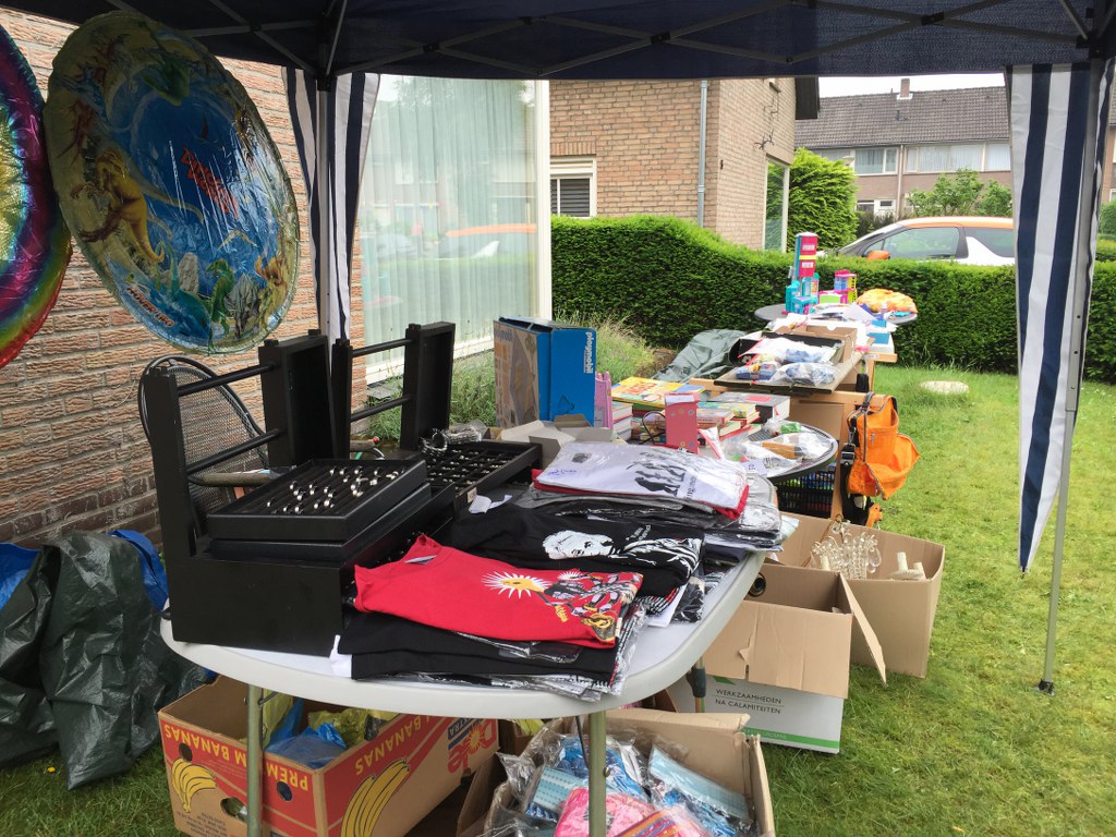 Garagesale (6)